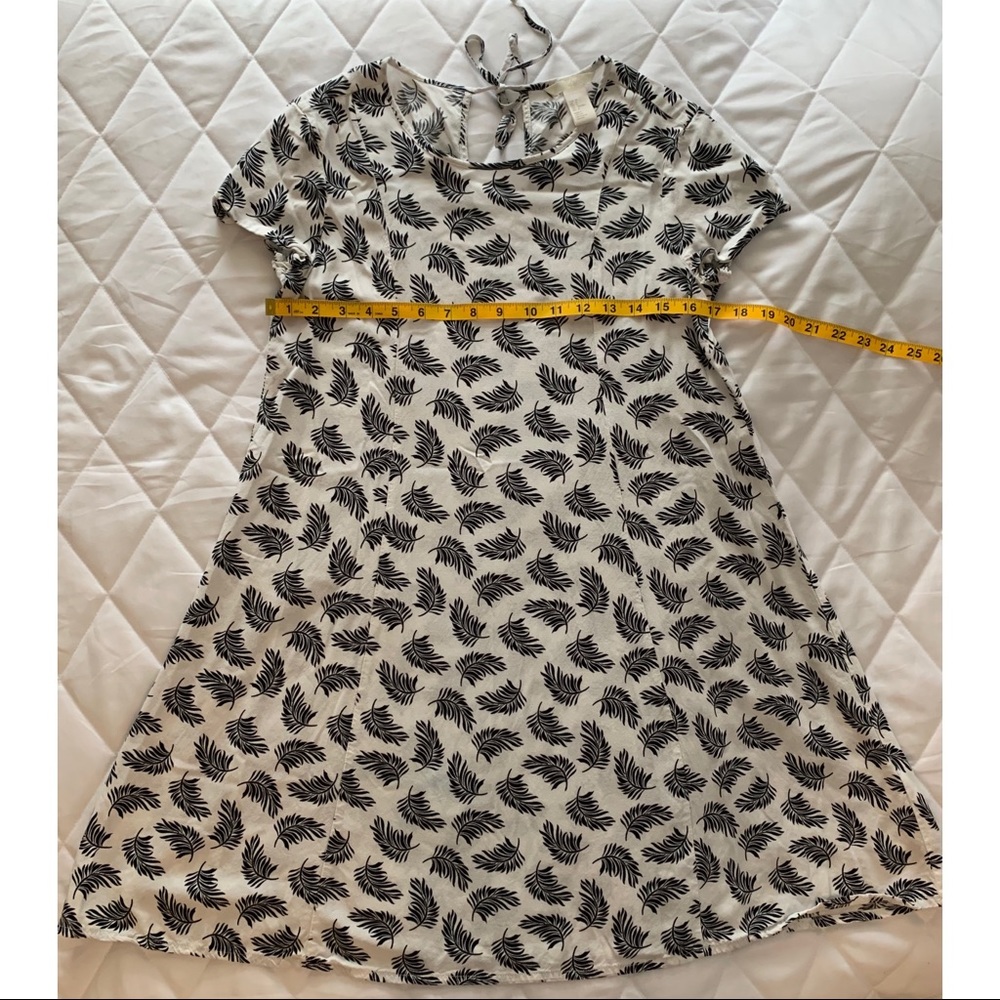 H&M Black Feather Print T-Shirt Dress